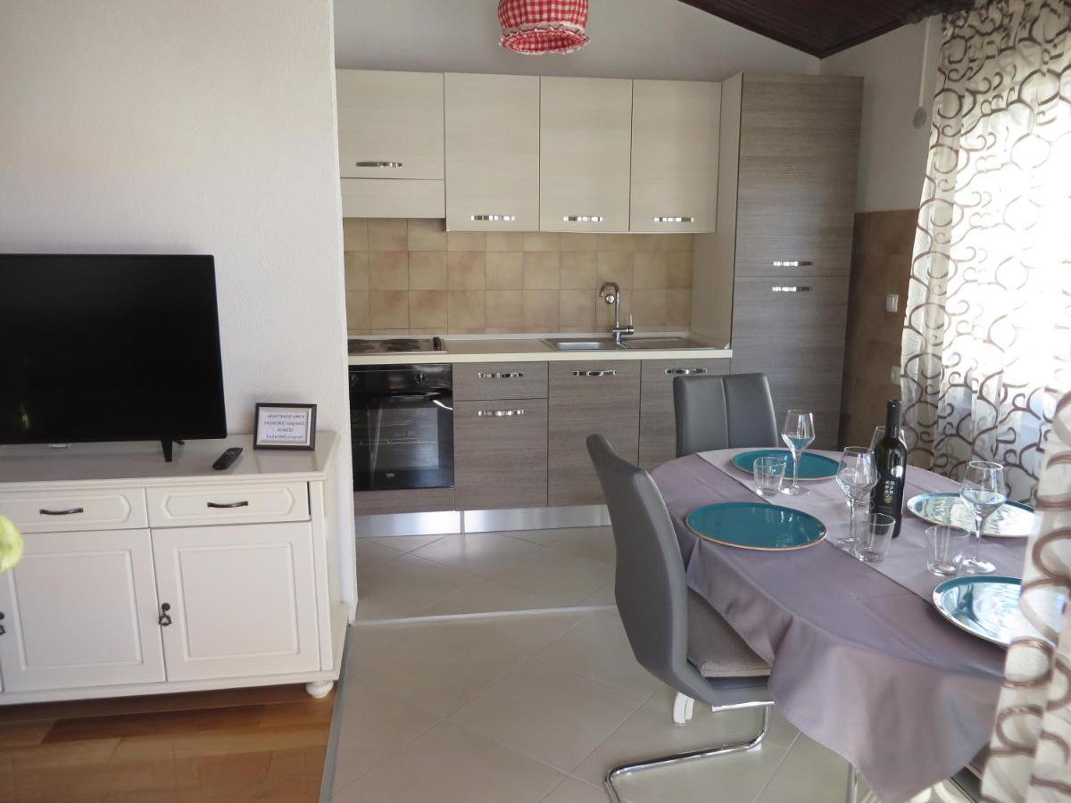 Apartments Amfa Biograd Na Moru Exterior foto